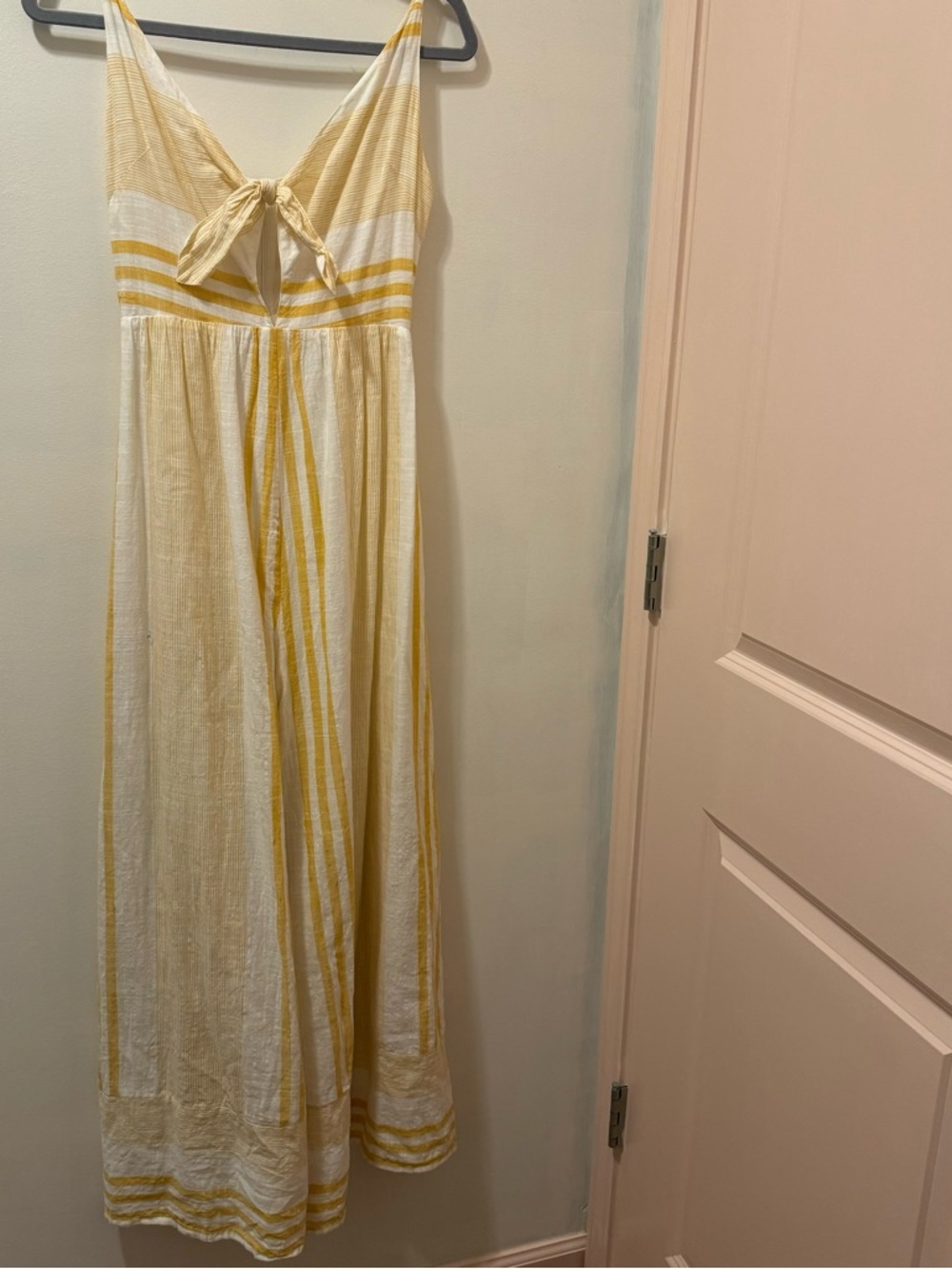 Altar’d state Yellow and White Striped Tie-Front Maxi Dress women’s small